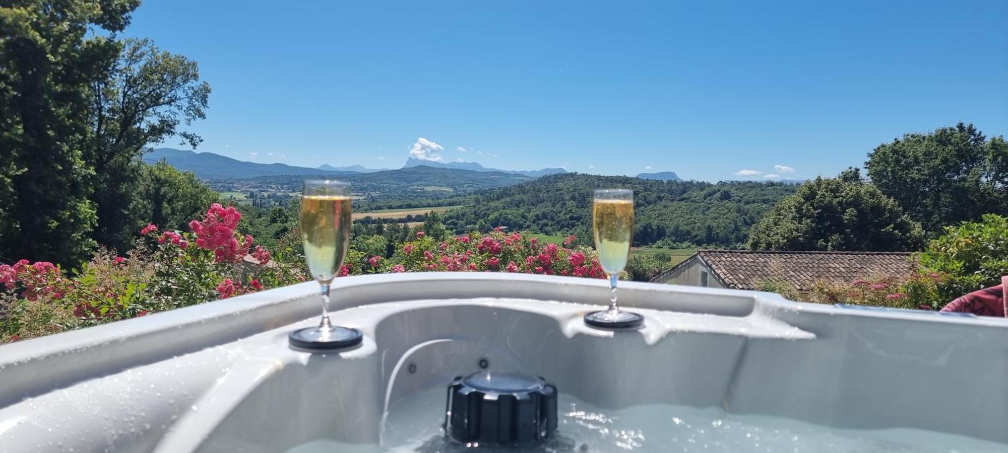 Le Silence Des Bois Sejour Romantique Et Bien-Etre Étoile-sur-Rhône المظهر الخارجي الصورة